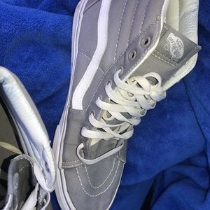 High top grey and white vans